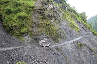 पहिरोले कान्तिलोक पथ अवरुद्ध